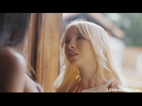 ❤️ A nena chega a casa uns meses despois e acaba comendo o coño da súa madrastra ️❌ Vídeo de sexo a nós gl.novoporn.ru